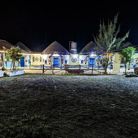 White Land Villagestay Dhordo 外观 照片