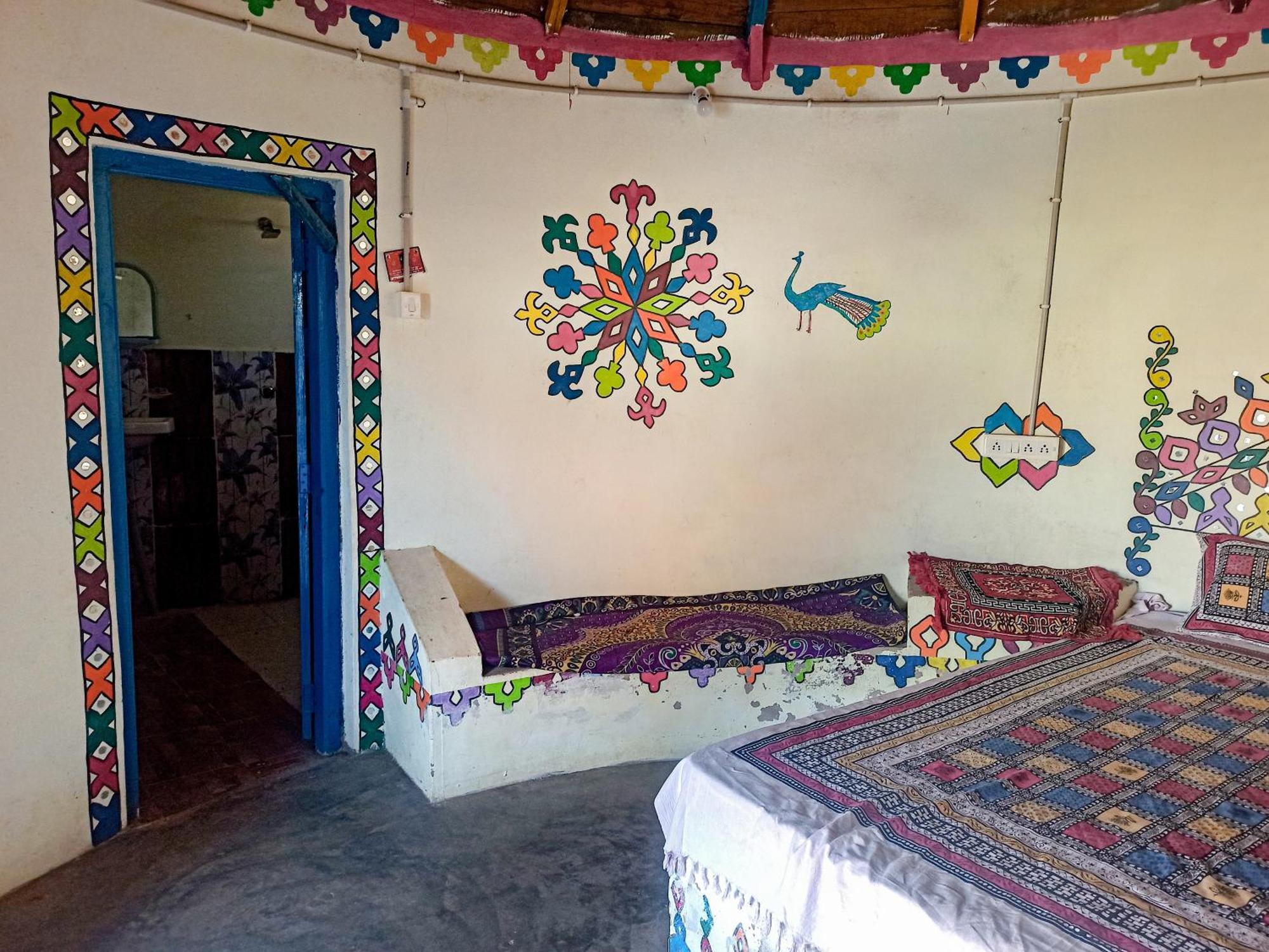 White Land Villagestay Dhordo 外观 照片