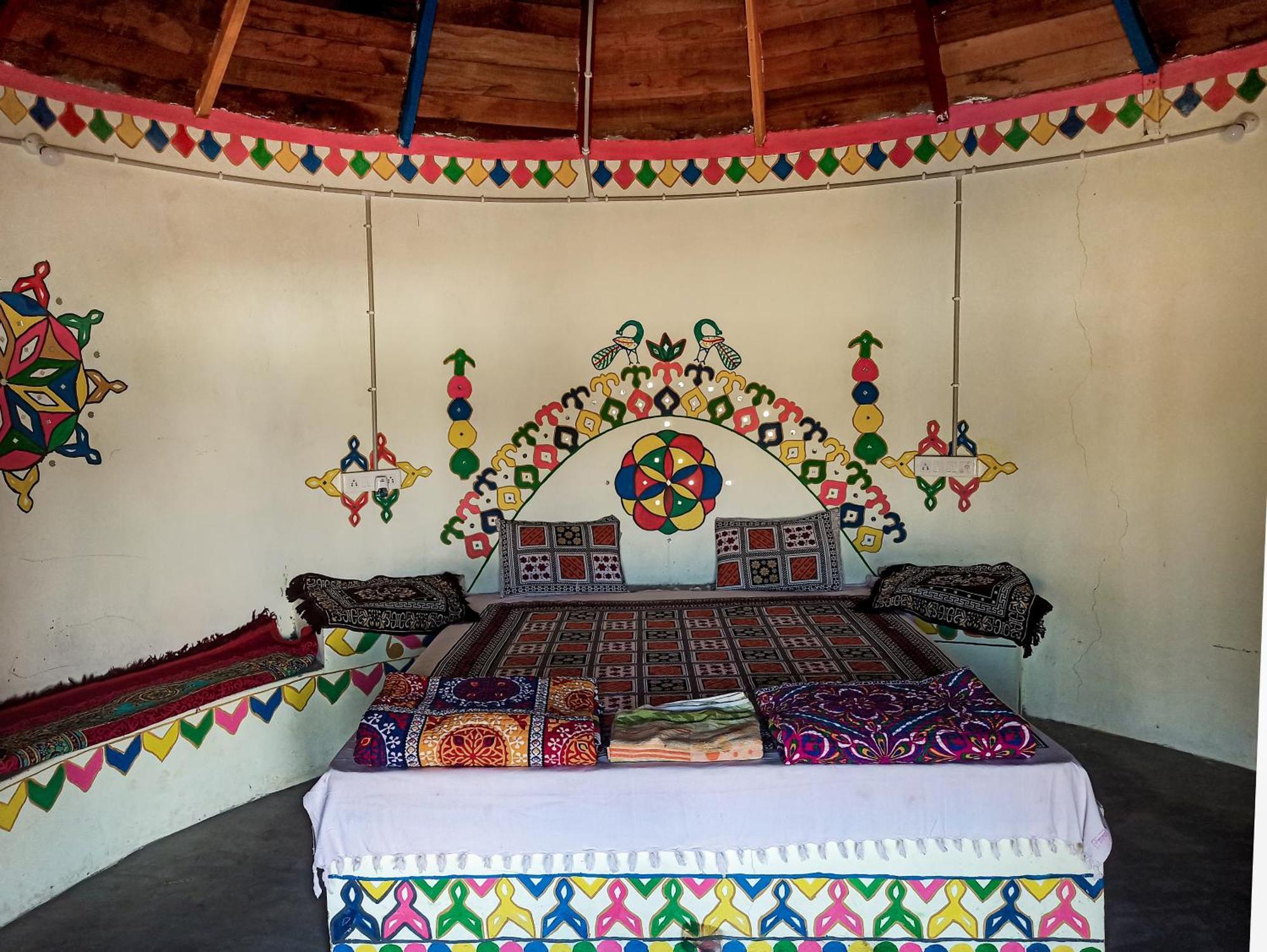 White Land Villagestay Dhordo 外观 照片