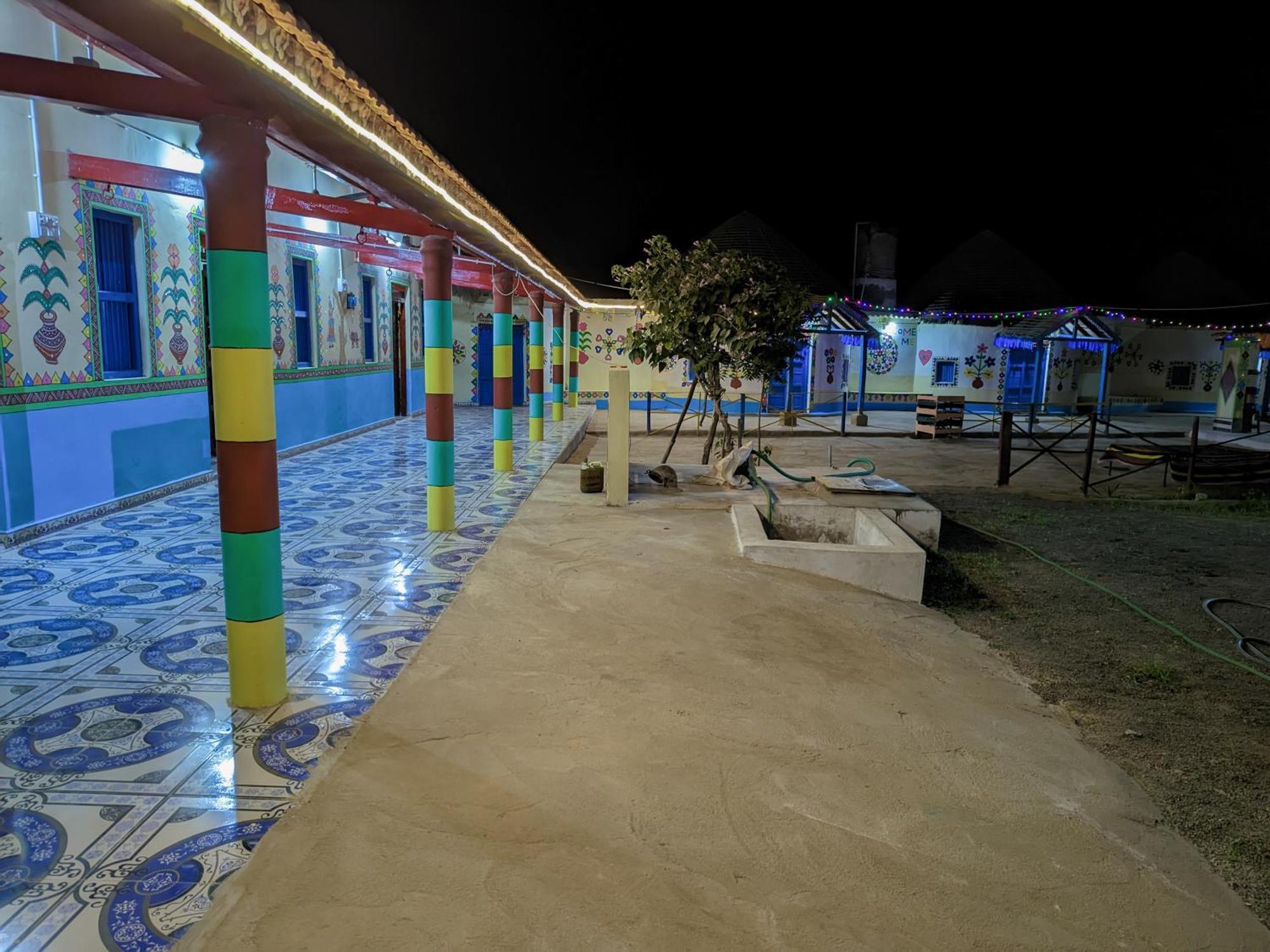 White Land Villagestay Dhordo 外观 照片