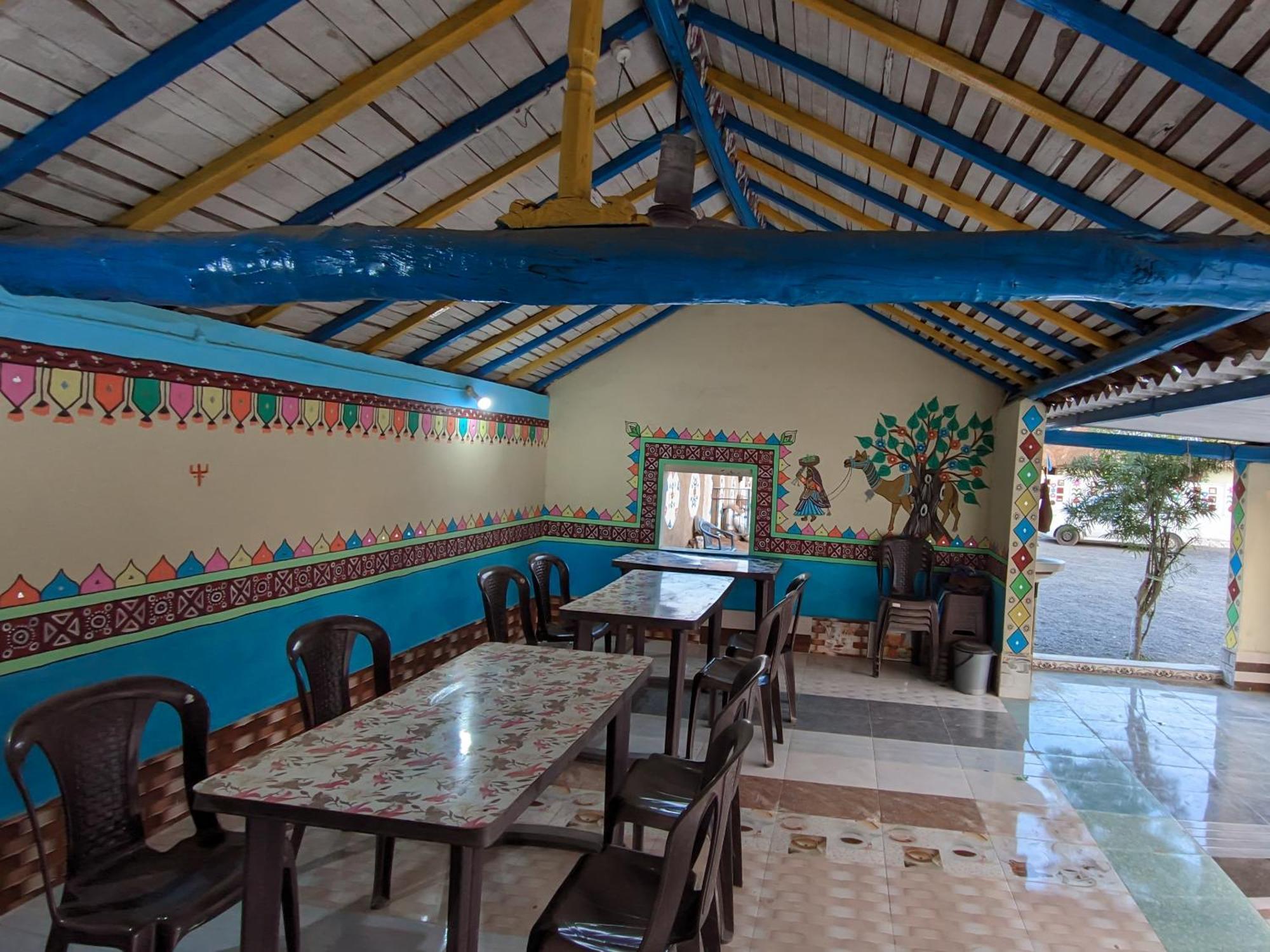 White Land Villagestay Dhordo 外观 照片