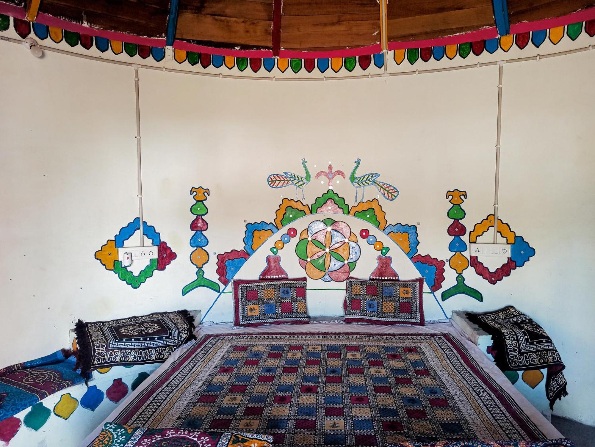White Land Villagestay Dhordo 外观 照片